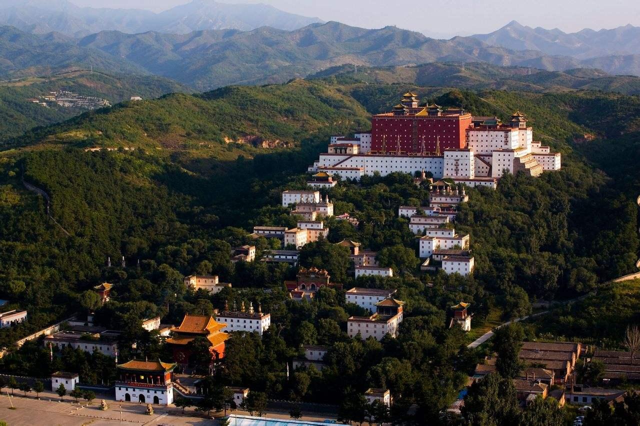 承德，自然美景探索之旅，寻觅内心平和之境